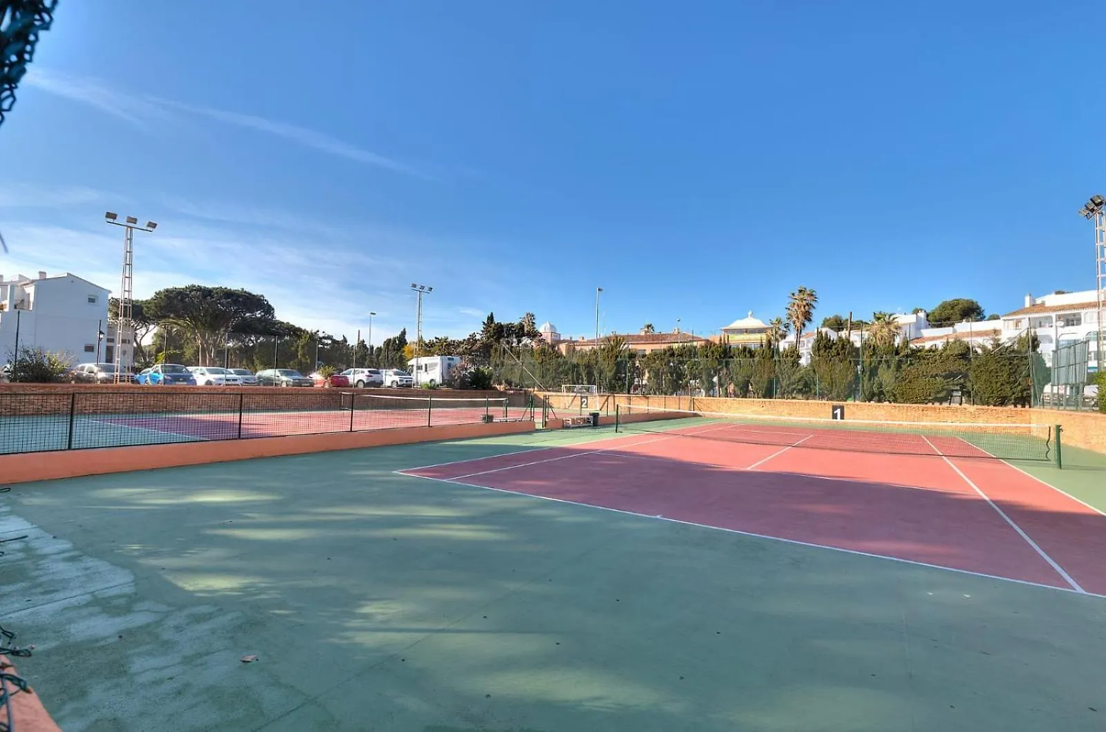 Beachfront Dona Lola Apartment Sitio de Calahonda