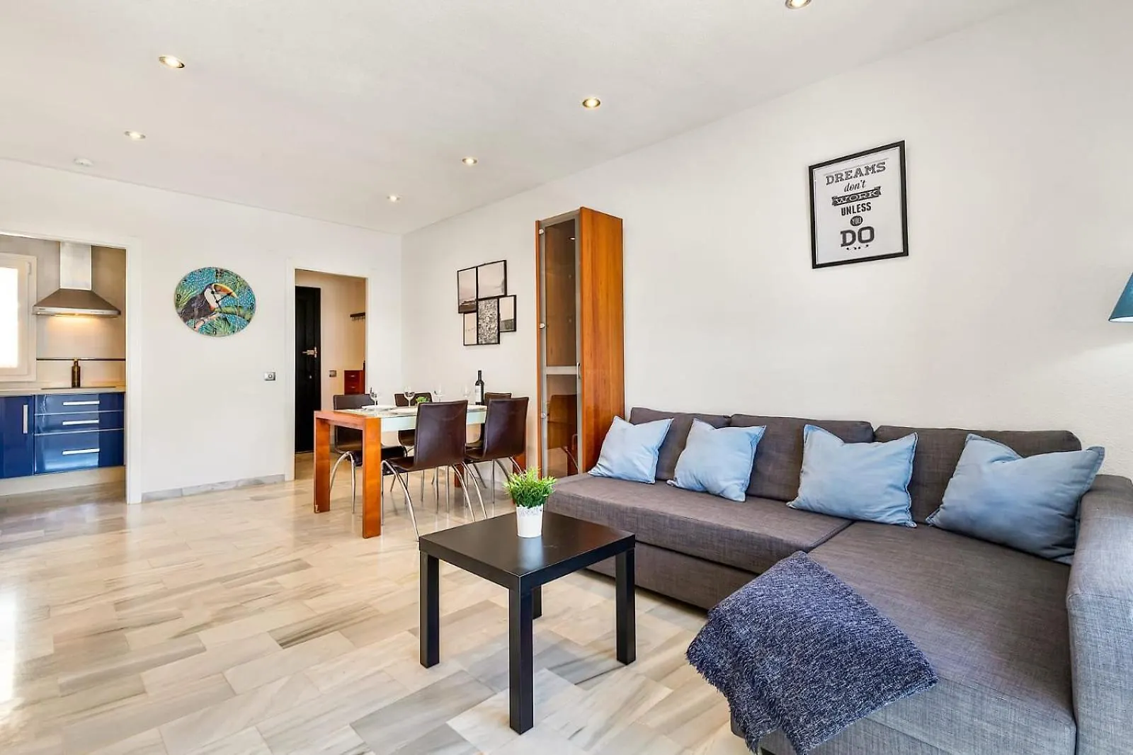 Beachfront Dona Lola Apartment Sitio de Calahonda