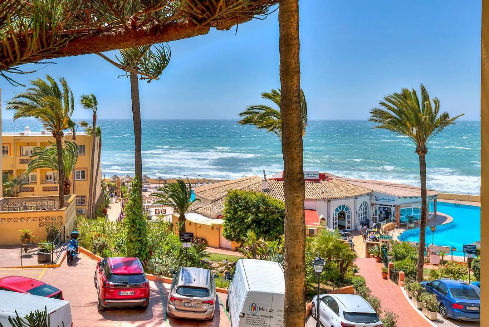 Beachfront Dona Lola Apartment Sitio de Calahonda Spain