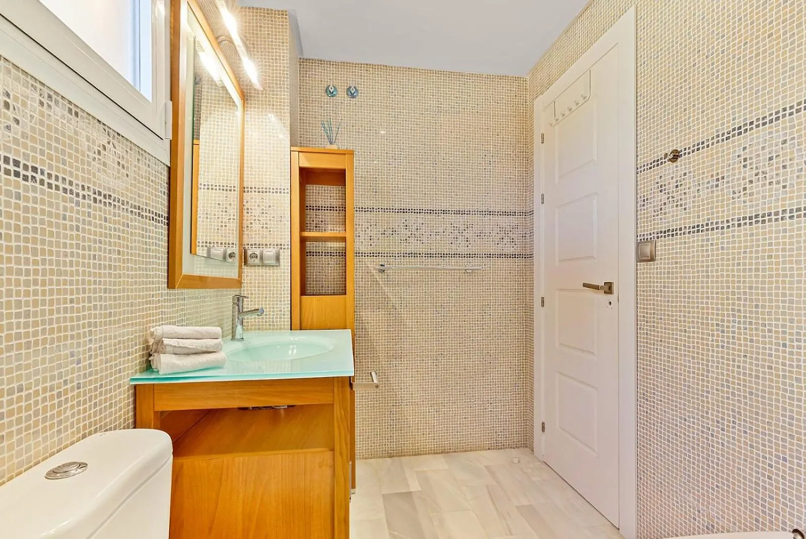 Beachfront Dona Lola Apartment Sitio de Calahonda 0*,